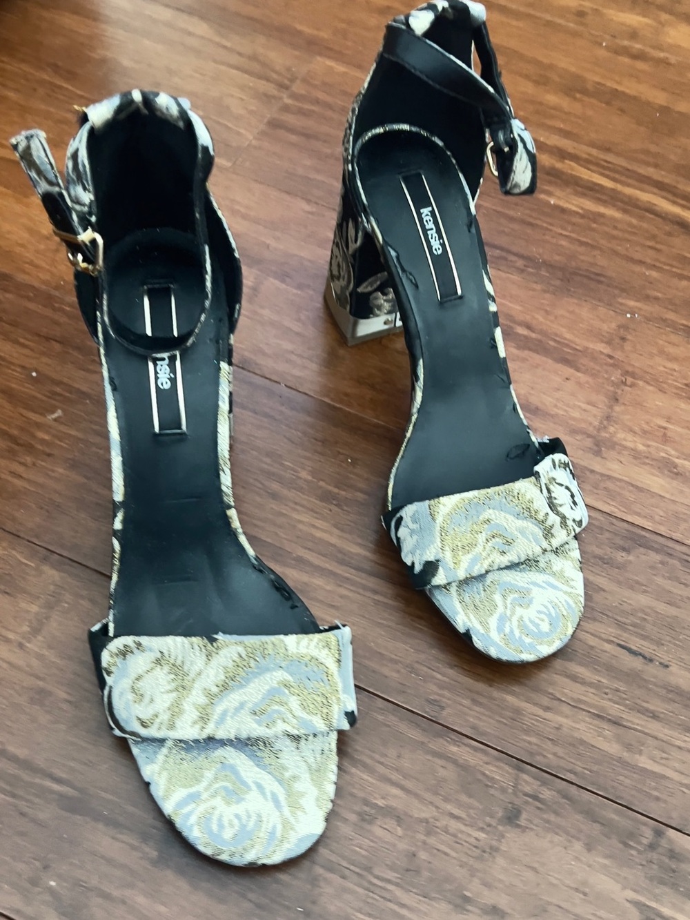 Kensie Floral Block Heel Sandal in Black and Gold